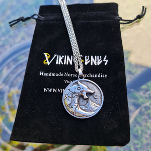 The Great Fenrir Stainless Steel Necklace - vikingenes