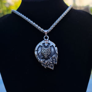 Norse Wolf Head Stainless Steel Necklace - vikingenes