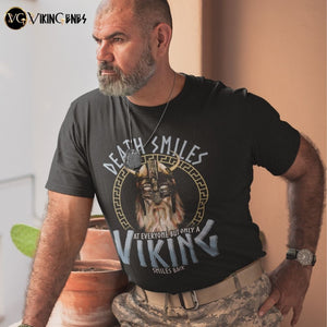 Only A Viking Smiles Back  - Shirt - vikingenes