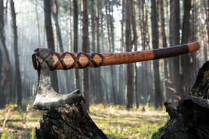 The Legendary Hero "Ragnar Lodbrok" long axe with carving & leather wrap - vikingenes